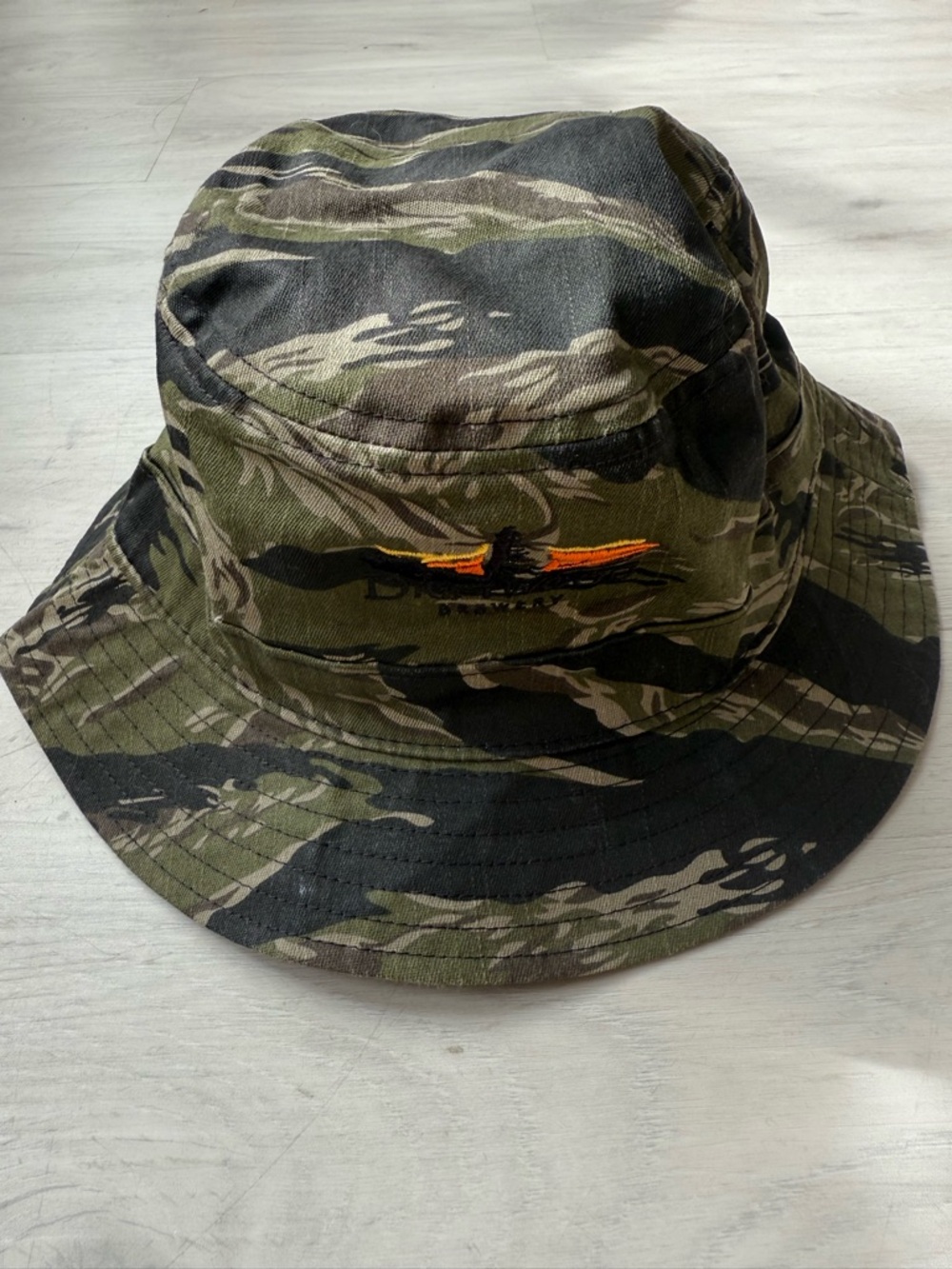 NWOT Camo Brewery Bucket Hat